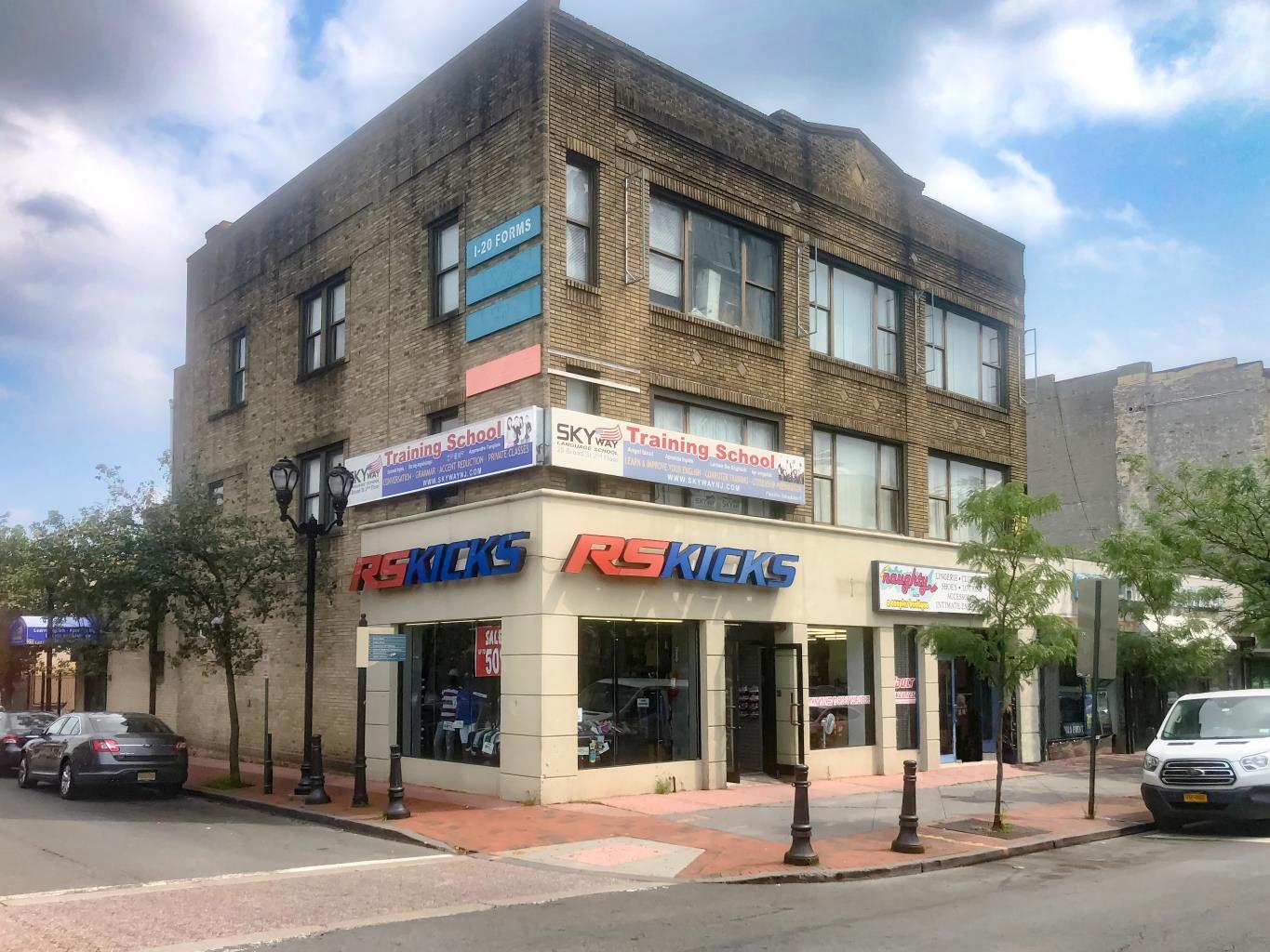 11-29 Broad Street